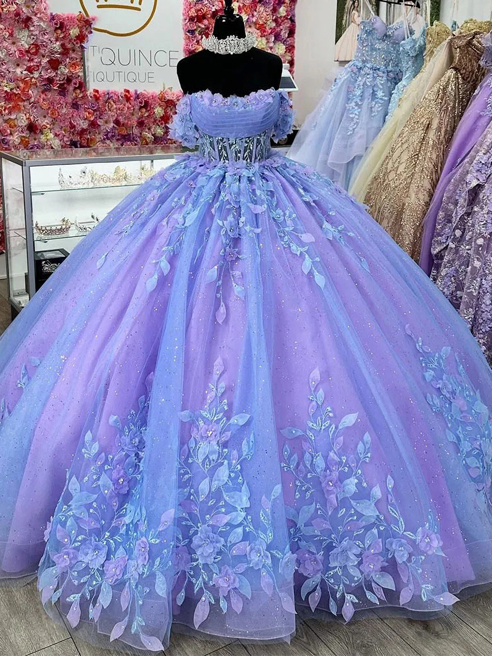 Luxury & Gorgeous Ball Gown Off Shoulder 3D Floral Lace Appliques Beaded Purple Tulle Quinceanera Dress Princess Party Gown for Sweet 16