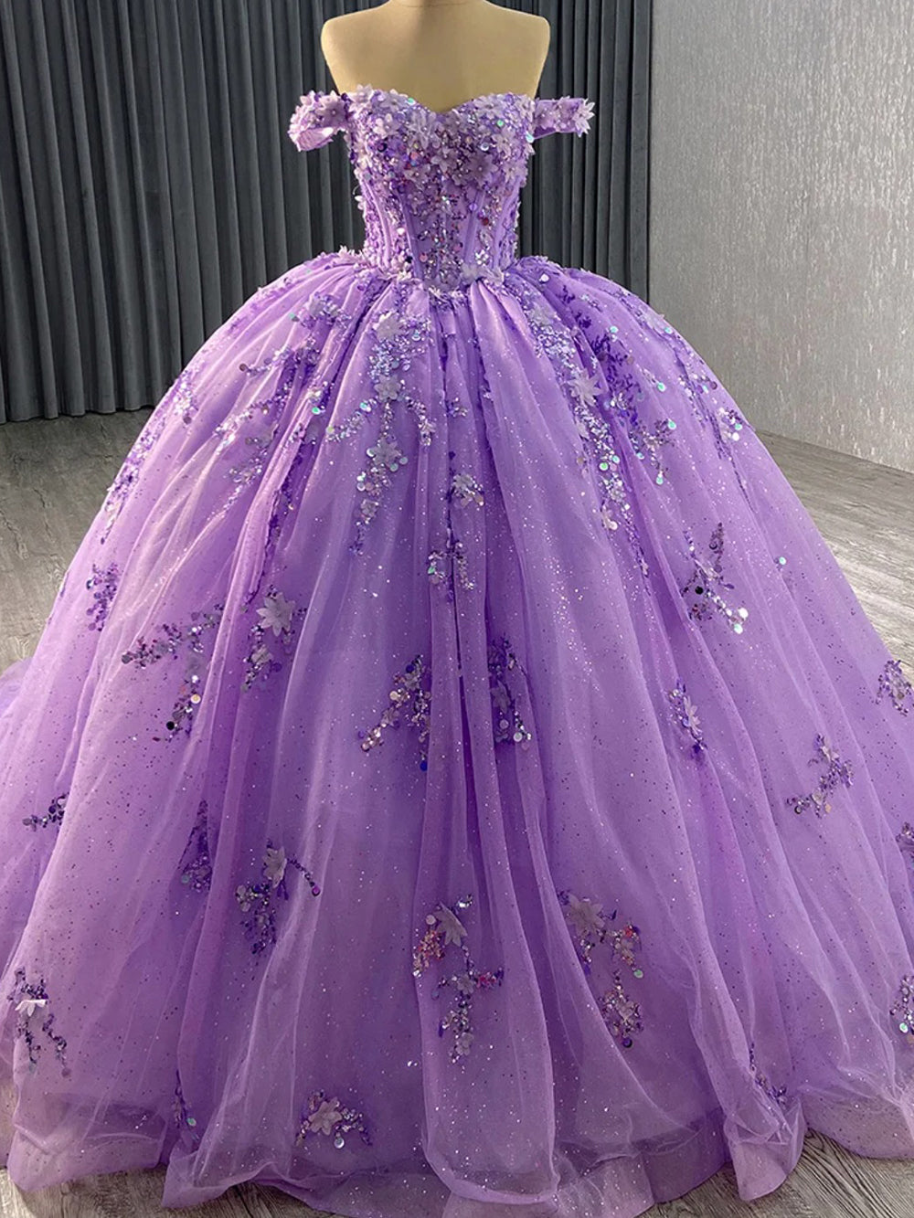Glamorous Ball Gown Off Shoulder 3D Flower Lace Appliques Beaded Purple Tulle Quinceanera Dress Evening Party Gown for Sweet 16
