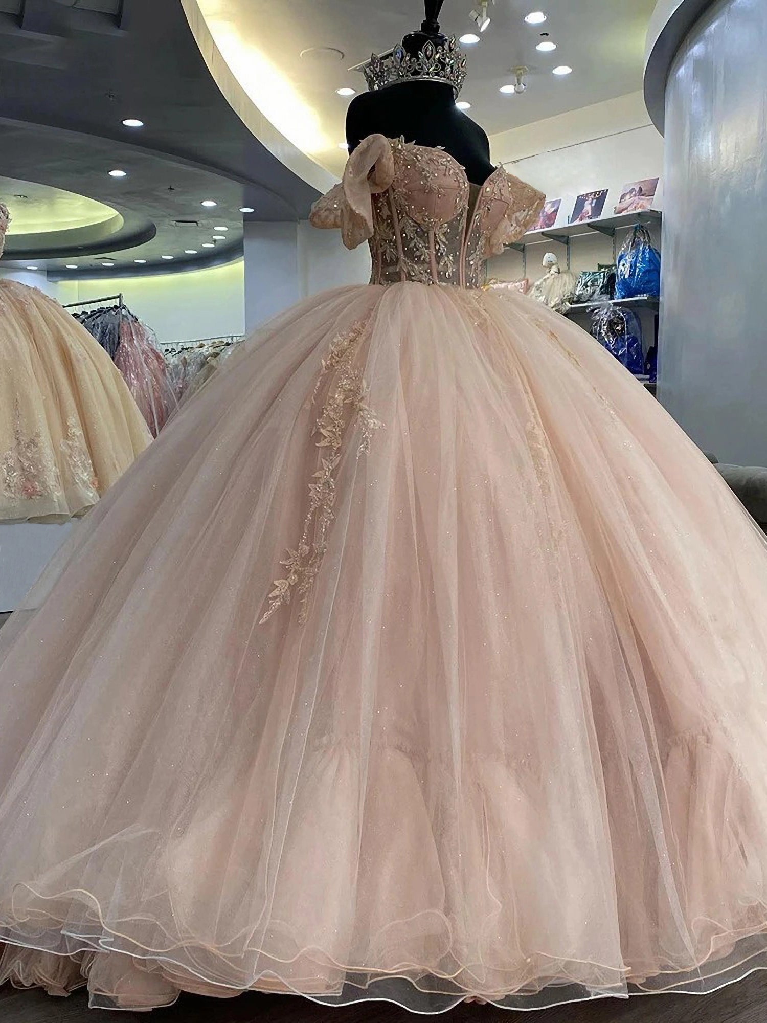 Modern Ball Gown Off Shoulder Sleeveless Lace Appliques Beaded Lace Up Sweep Train Blush Pink Tulle Quinceanera Dress Princess Gown for Sweet 16