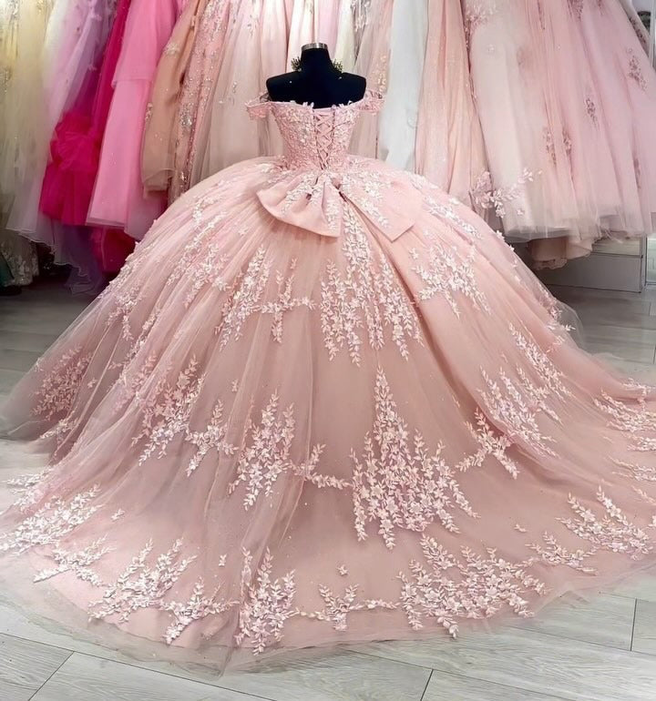 Elegant Ball Gown Off Shoulder Lace Appliques Bow Knot Pink Tulle Quinceanera Dress Princess Birthday Party for Sweet 16