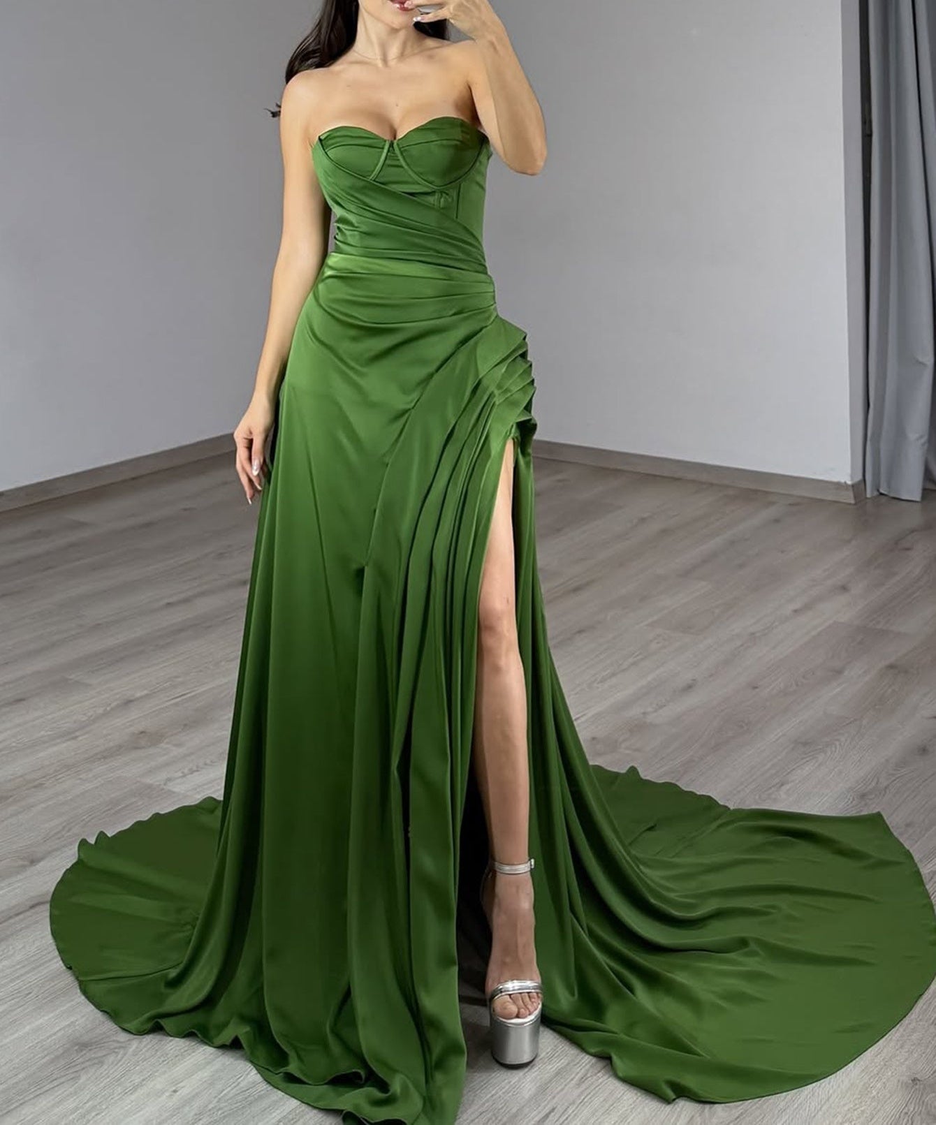 Strapless Ruched Lace Up Bodice Mermaid Prom Dress With Drop - Green