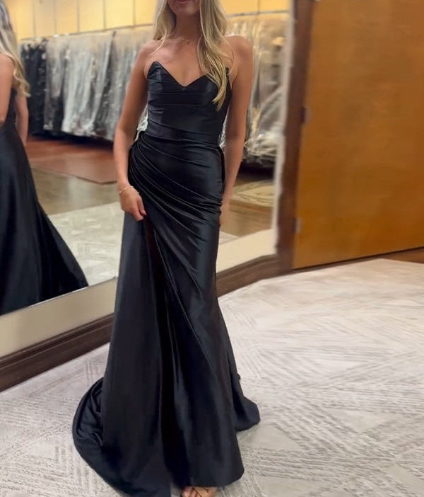 Black Mermaid Strapless V-neck Satin Ruched Sheath Long Prom Dress with Slit