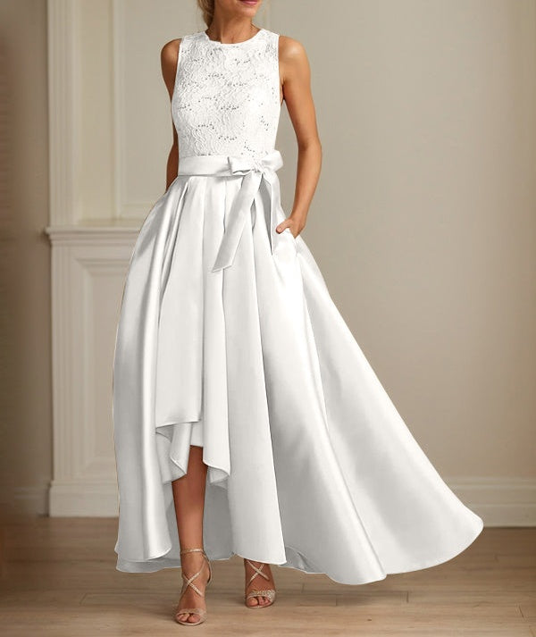 A-Line/Princess Jewel Neck Sleeveless Mother Of The Bride Dresses With Pleats Lace