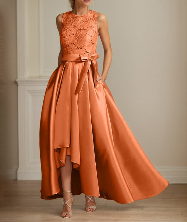 A-Line/Princess Jewel Neck Sleeveless Mother Of The Bride Dresses With Pleats Lace