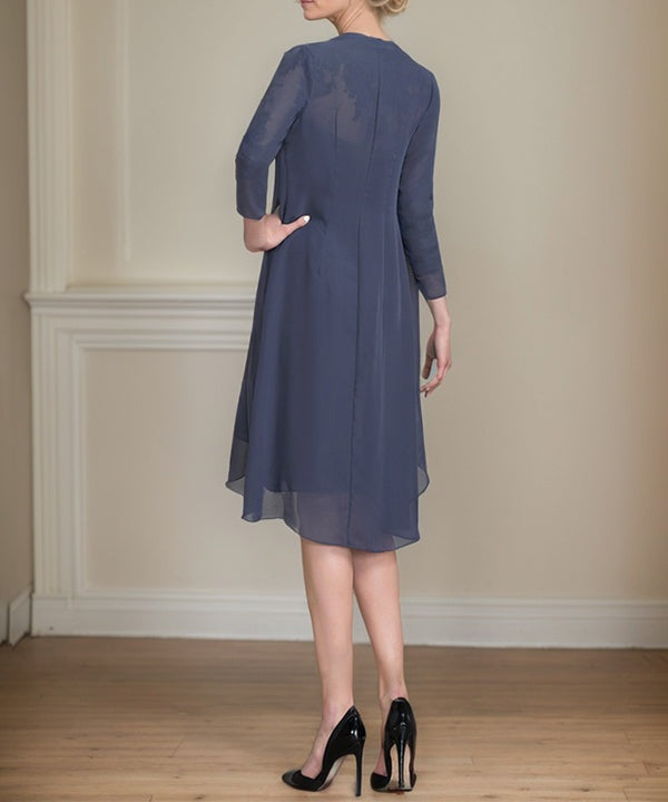 Sheath/Column Sweetheart Knee-Length Chiffon Mother of the Bride Dress With Beading Appliques Lace Sequins Pleated