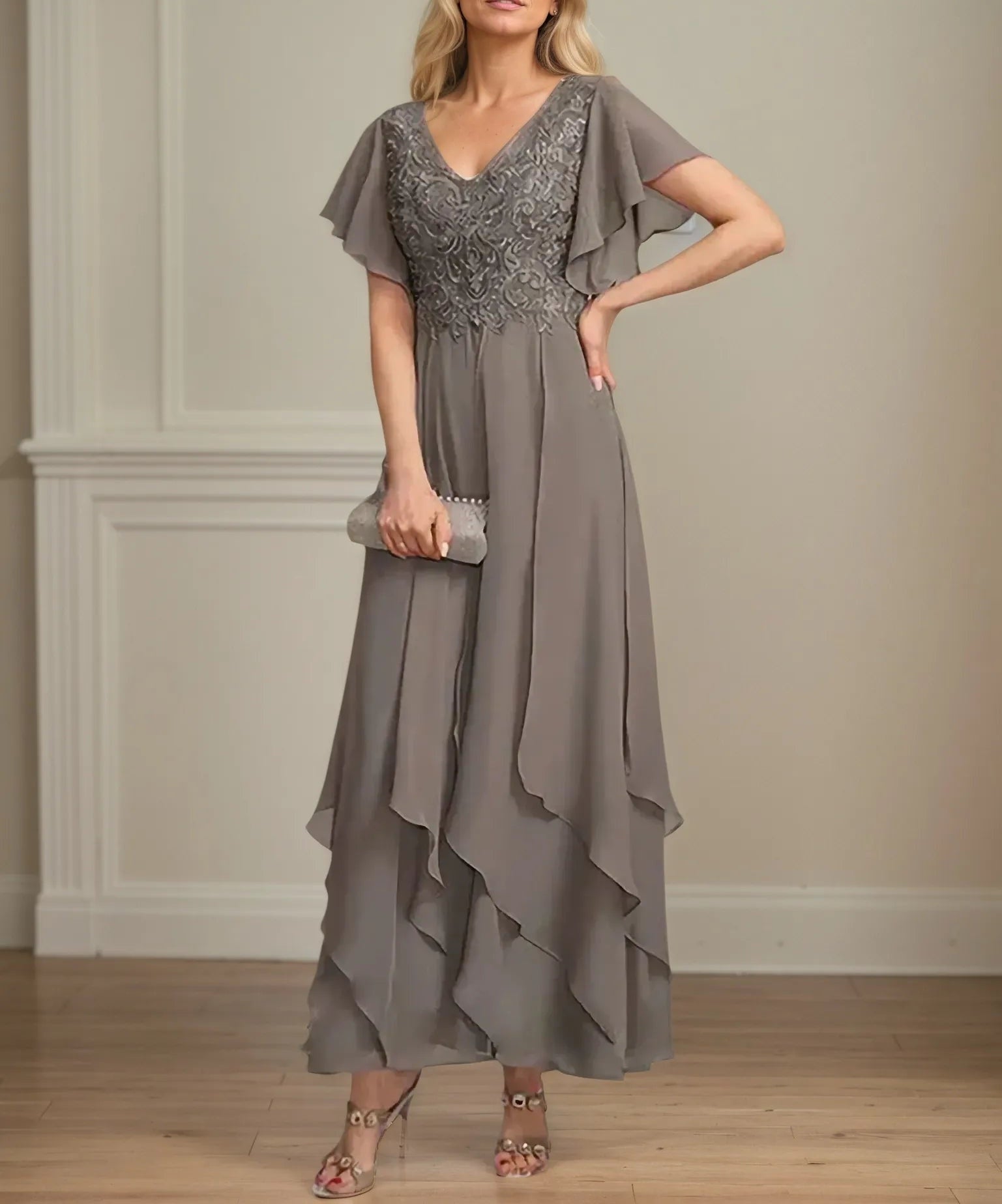 A Line V Neck Short Sleeve Chiffon Mother of the Bride Dress With Ruffles