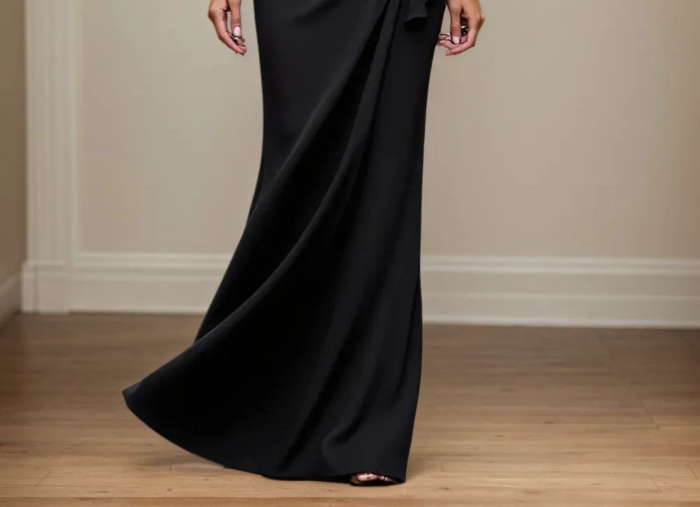 Trumpet/Mermaid Asymmetrical Mother of the Bride Dress with Appliques