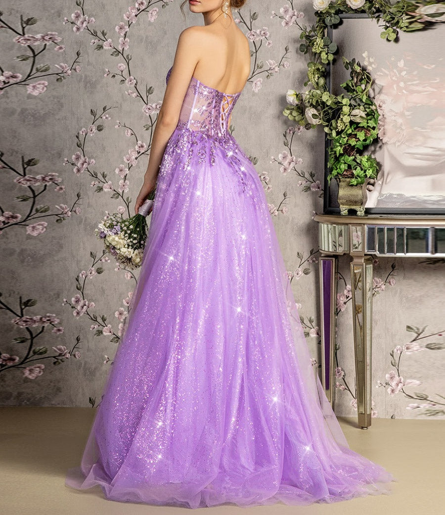 A-Line/Princess Strapless Floor-Length Prom Dresses with Lace Appliques