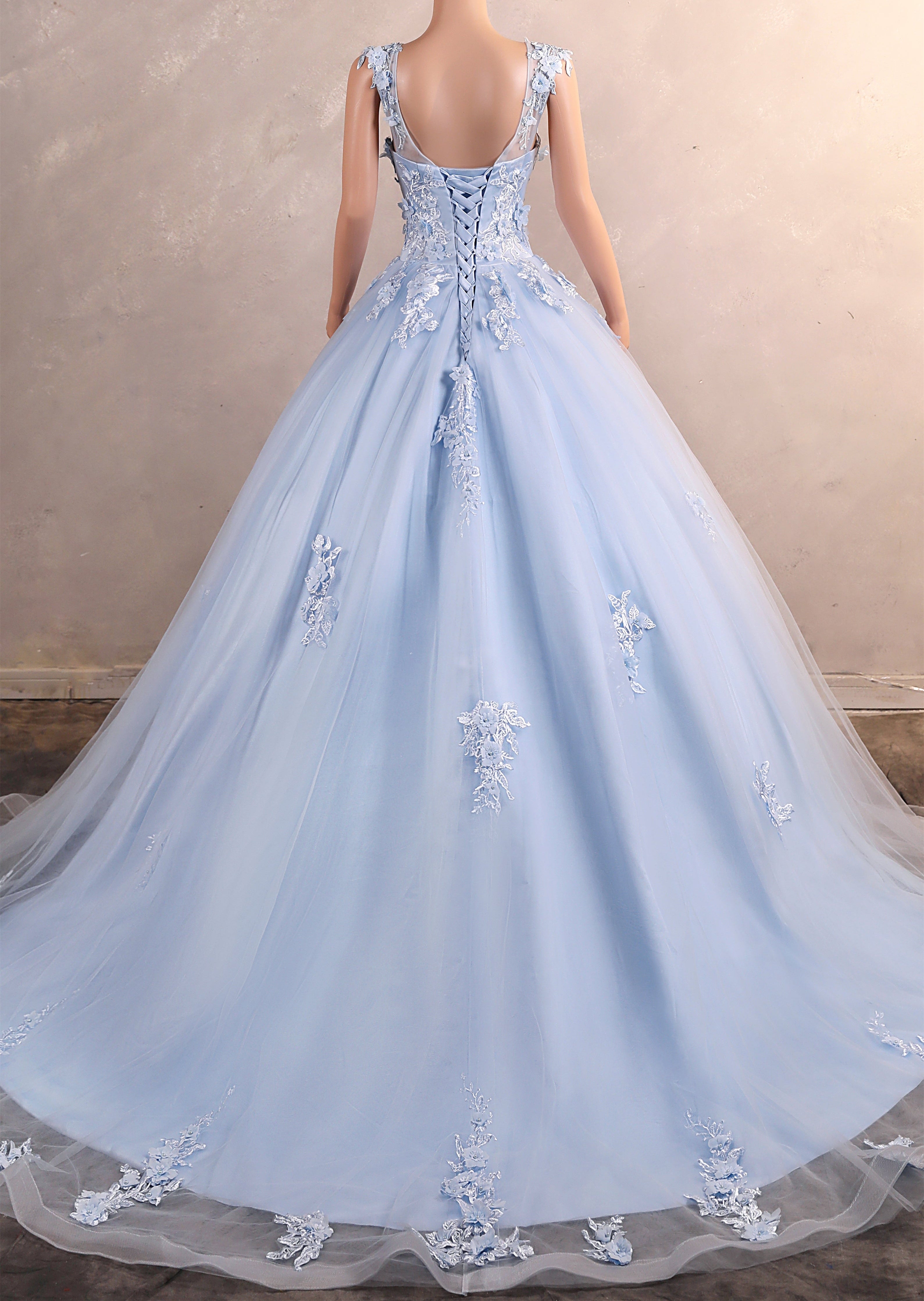 Light Blue Staps Lace Appliques Sleeveless Ball Gown Tulle Prom Dresses