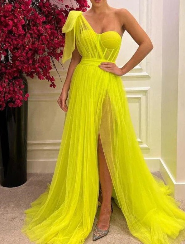 Gorgeous A-Line One-Shoulder Tulle Long Prom Dress With Split
