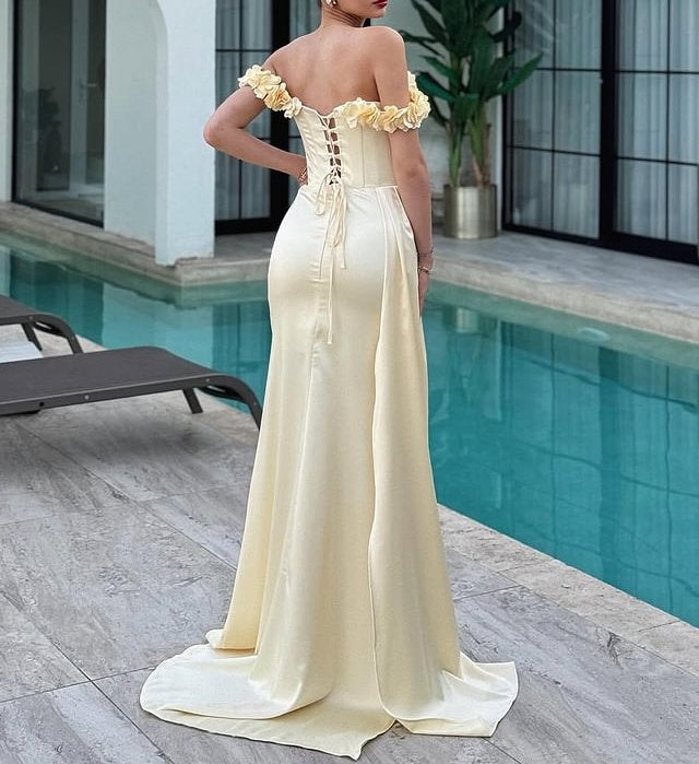 Luxury Daffodil Off-The-Shoulder Satin Mermaid Prom Dresses Lace-Up Back Sleeveless With Flower Ruffle