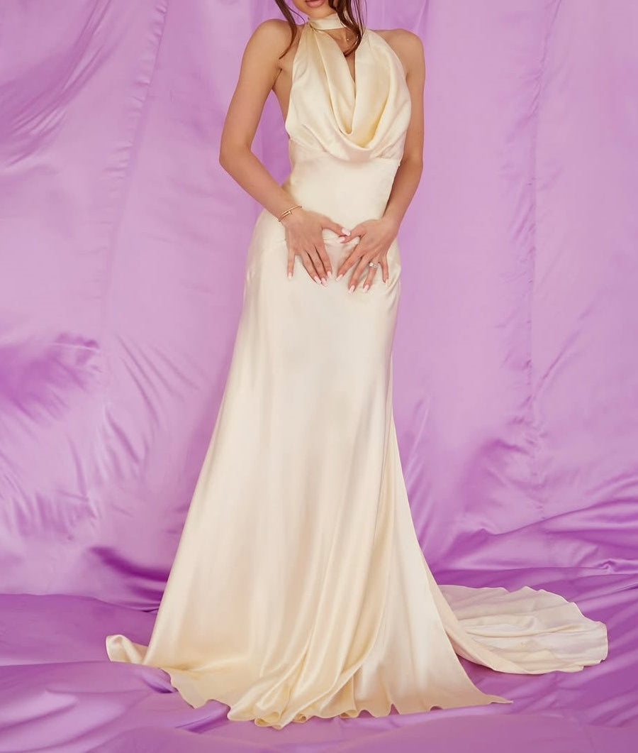 Luxury Halter Sleeveless Satin Prom Dresses Backless Long With Side Slit