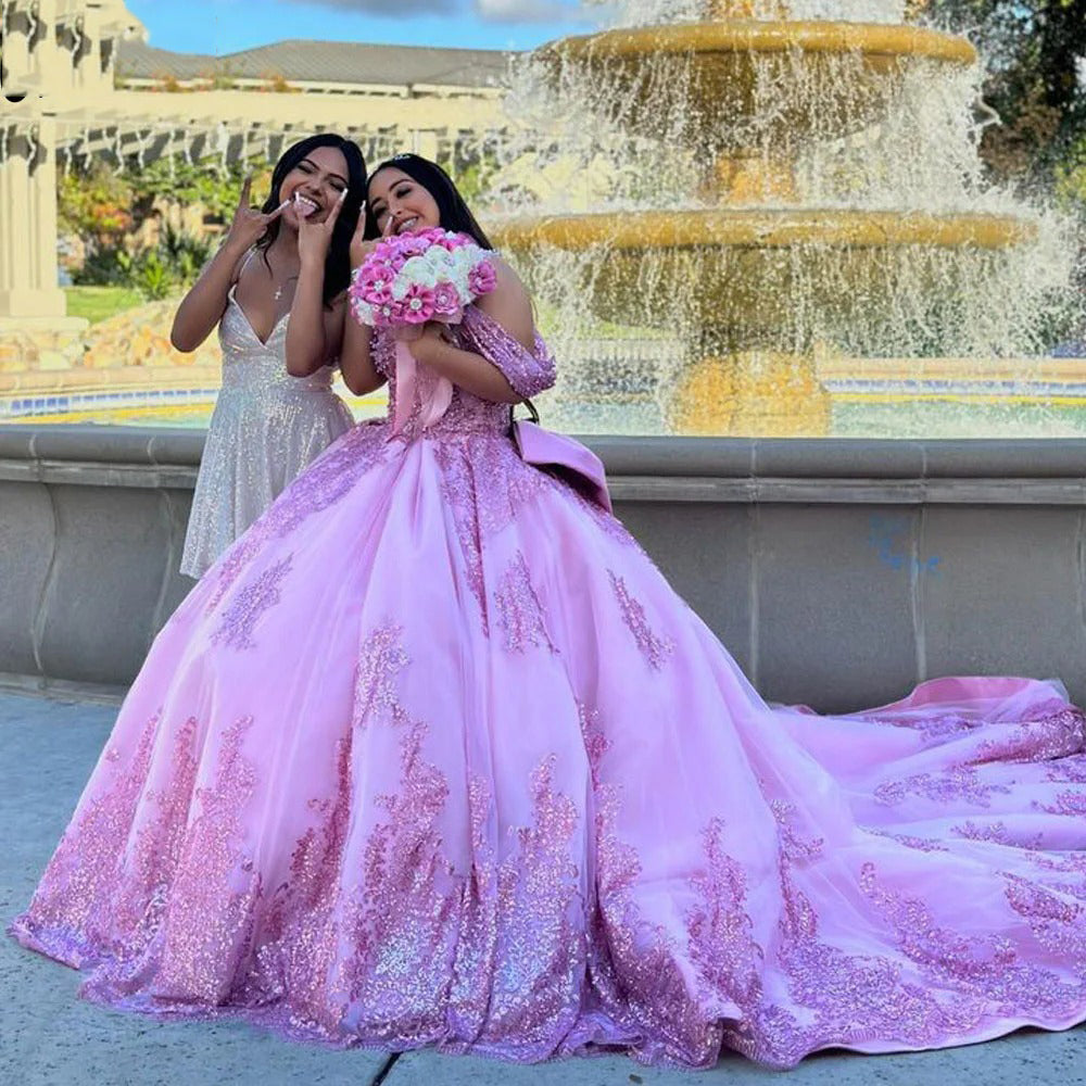 Glamorous & Glitter Ball Gown Off Shoulder Lace Applique Beaded Purple Tulle Quinceanera Dress Princess Party Gown for Sweet 16