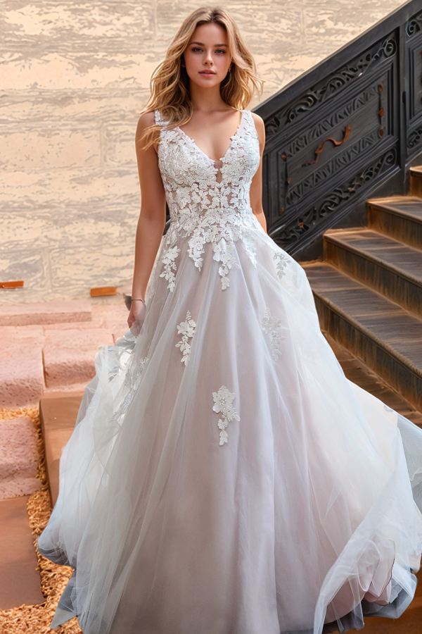 Chic & Modern A-Line V Neck Spaghetti Straps Appliques Button Tulle Boho Wedding Dress Beach Bride Gown