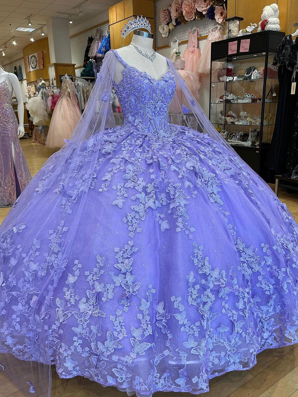 Ball Gown Sweetheart Neck Long Sleeves 3D Butterfly Lace Appliques Beaded Lavender Tulle Quinceanera Dress for Sweet 16