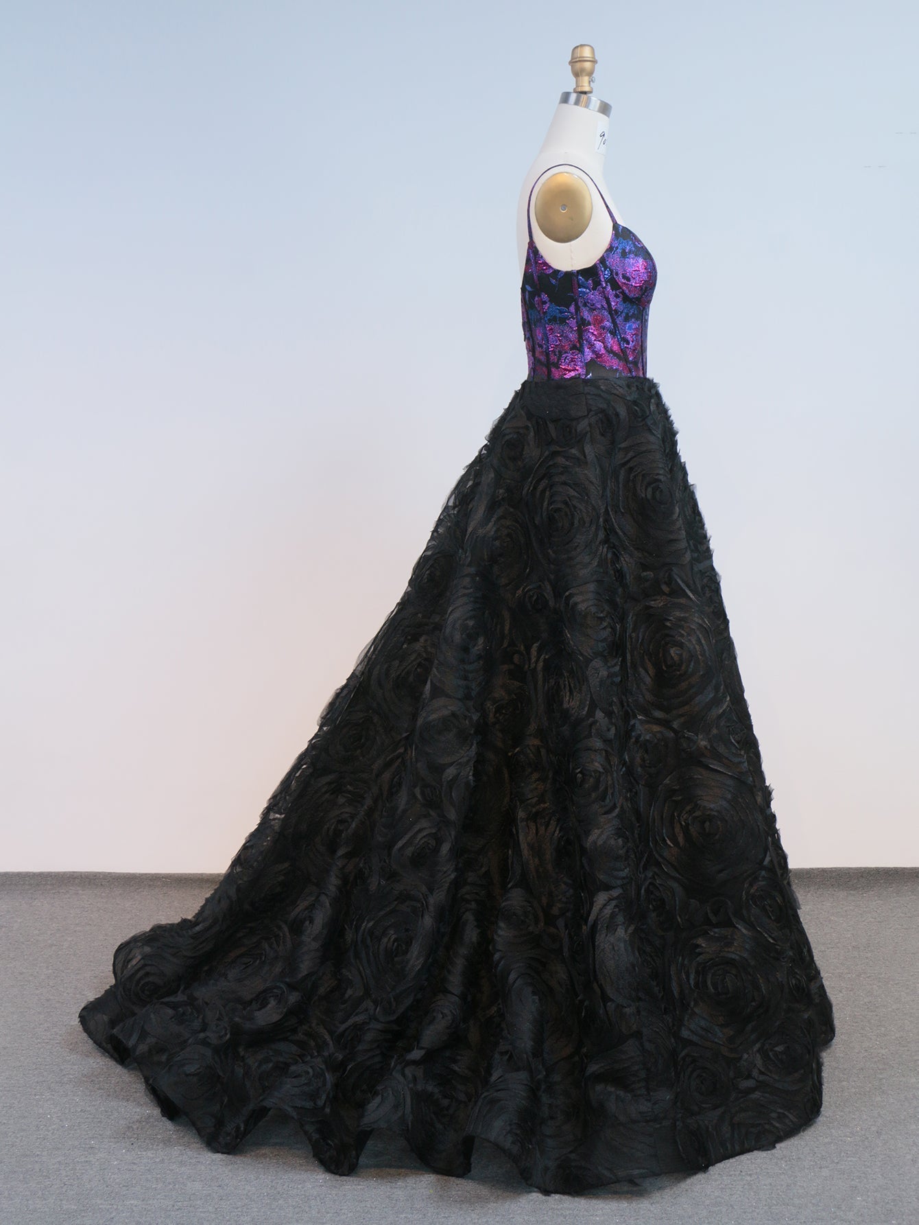 3D Flowers Spaghetti Shoulder Straps Floral Ball Gown Long Prom Dress - Black