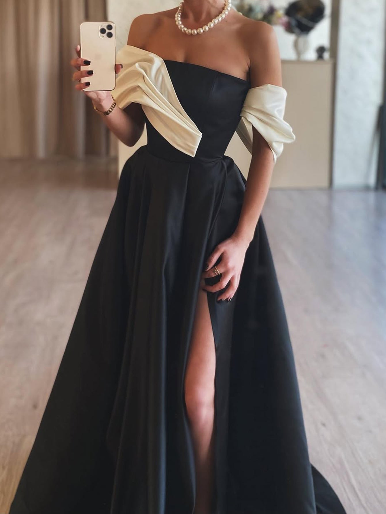 Off Shoulder Pleated Ball Gown Long Prom Dress - Black