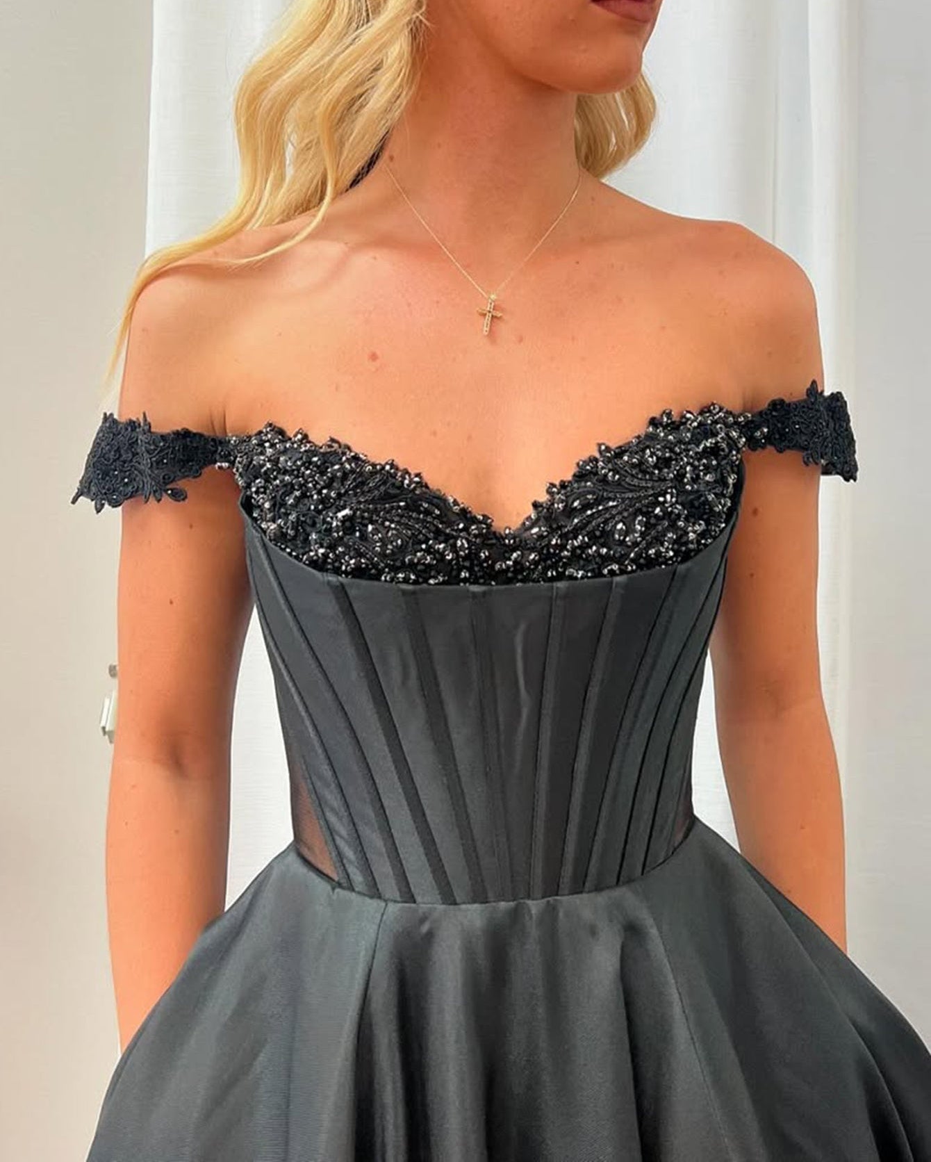 Beaded Off Shoulder Ball Gown Prom Dress With Pocket - Black