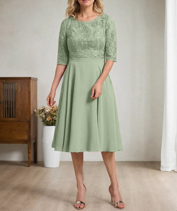 A-line Scoop Knee-Length Lace Chiffon Mother of the Bride Dress