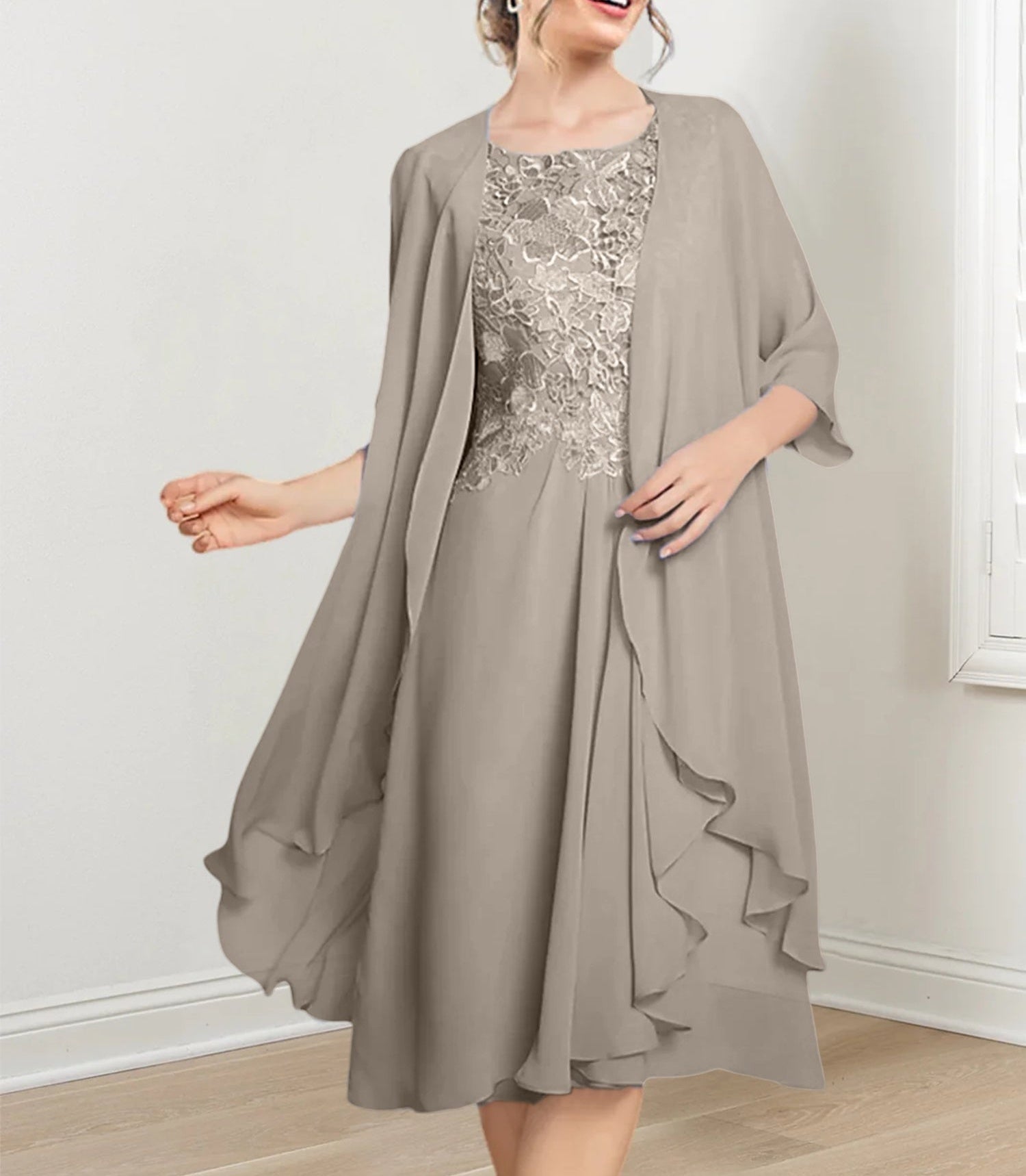 A-Line/Princess Scoop Knee-Length Mother of the Bride Dresses
