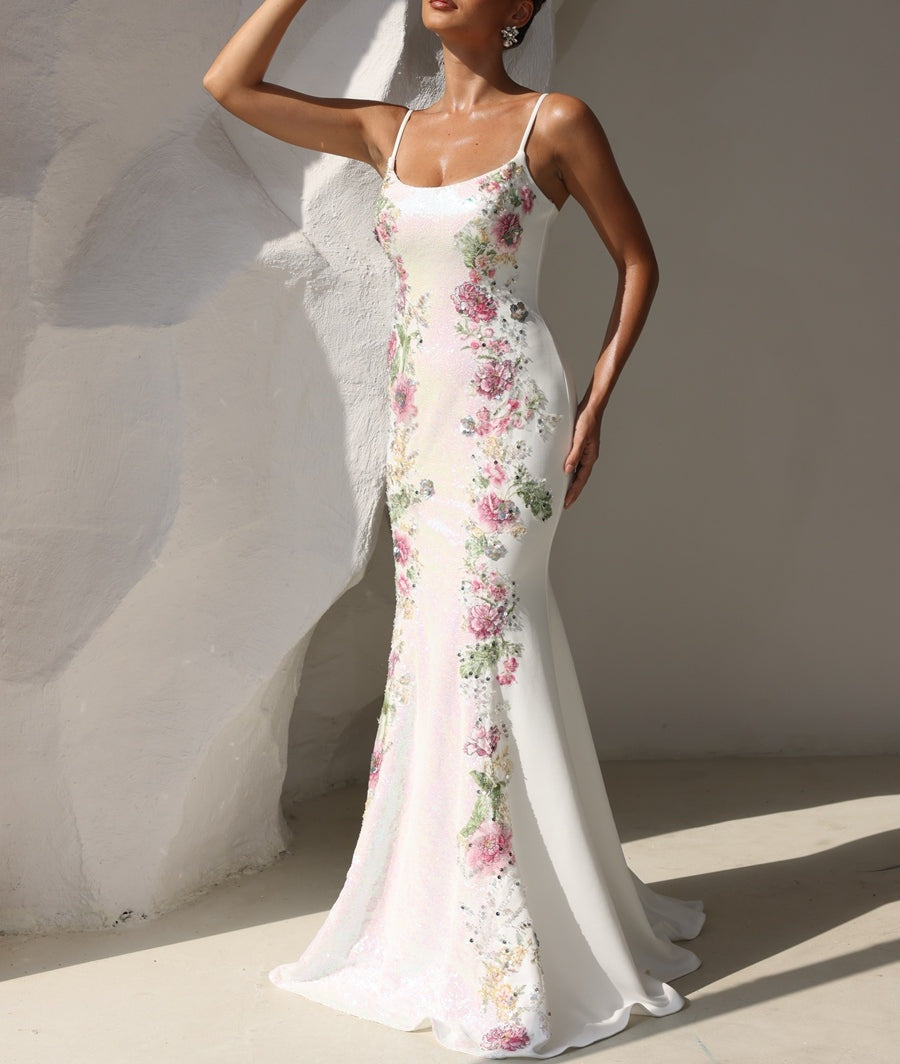 Mermaid/Trumpet Spaghetti Strap Pleated Floor-Length Prom Dresses with Floral Applique