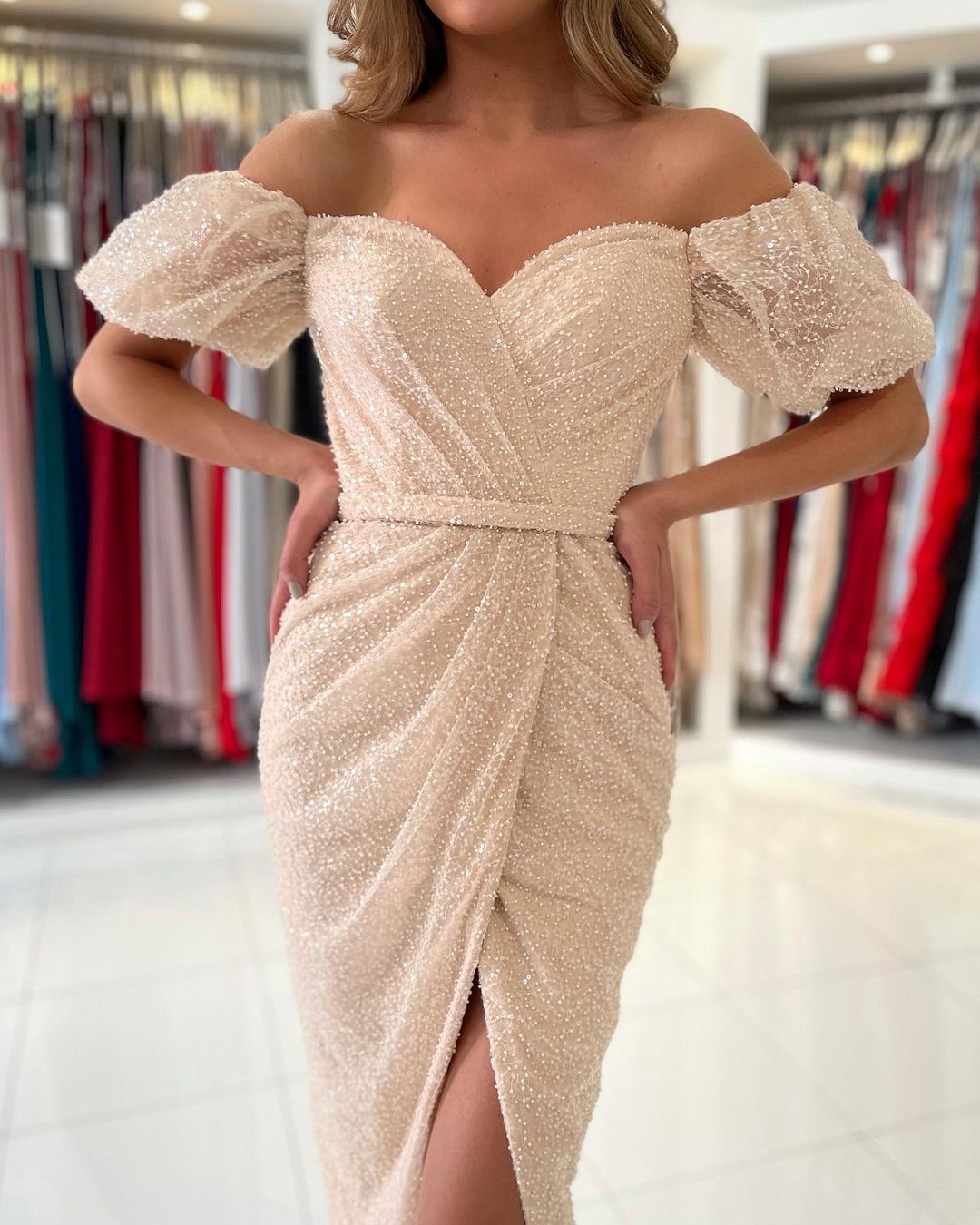 Off-the-Shoulder Sequins Short Prom Dress With Slit Party Gowns