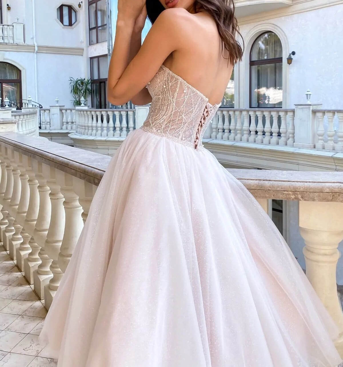 Gorgeous Sweetheart Prom Dress with Beaded Details and Sleeveless Design