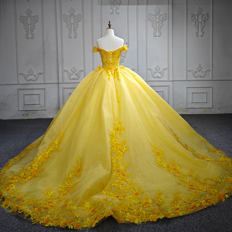 Gorgeous Sweetheart Sleeveless Prom Dresses Beading Ball Gown with 3D Flower Appliques